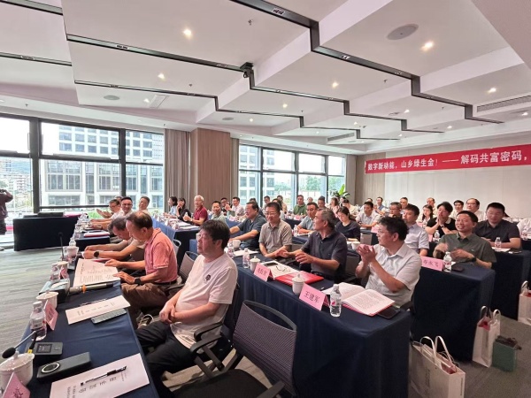 托普云農(nóng)董事長陳渝陽當(dāng)選浙江省新時代鄉(xiāng)村研究院第二屆理事會理事長，以智慧農(nóng)業(yè)賦能農(nóng)業(yè)現(xiàn)代化與鄉(xiāng)村振興